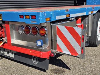 Scania R520 V8 8x2/6 / HMF 70 tm + JUMBO AANHANGER